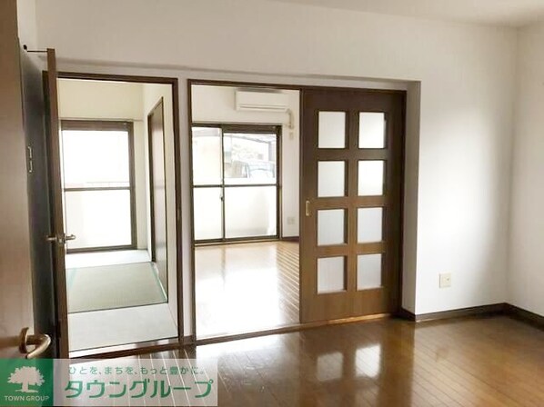 フィオーレ栗の葉の物件内観写真